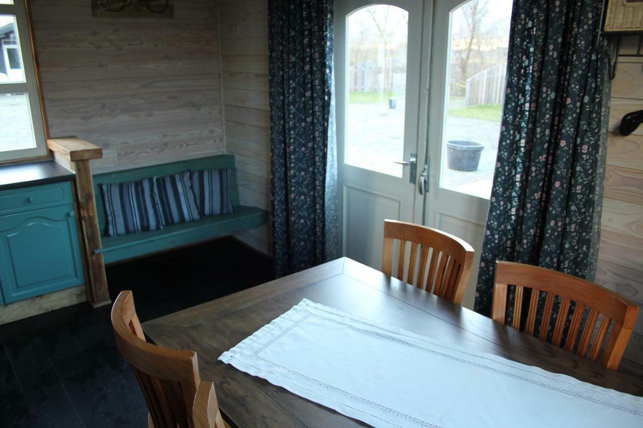 De Schenk- 't Dekske Chalet Wintelre